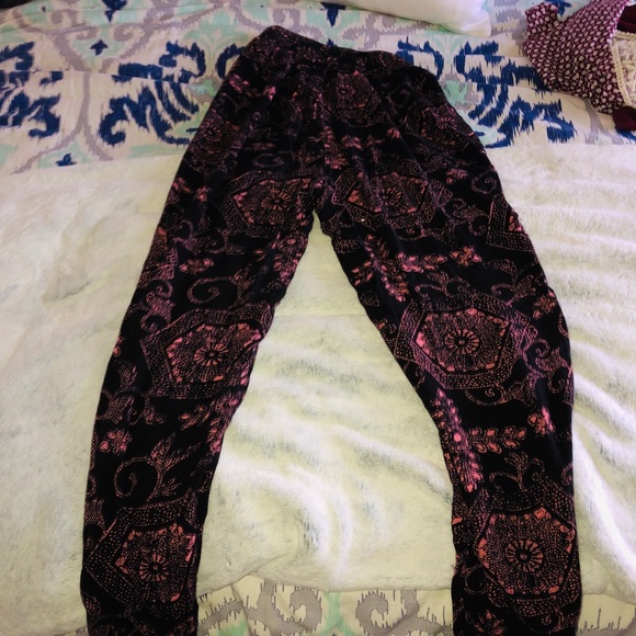 Urban Outfitters Lounge Pants - Picture 3 of 4